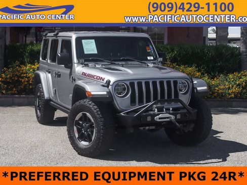 Used 2018 Jeep Wrangler Unlimited Rubicon w/ LED Lighting Group AWD/4WD image 1