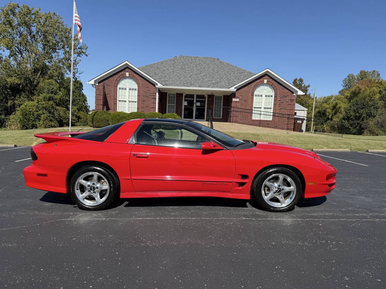 Used 1998 Pontiac Firebird Formula RWD image 9
