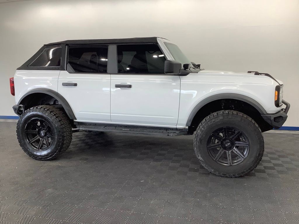 Used 2022 Ford Bronco 4-Door AWD/4WD image 23
