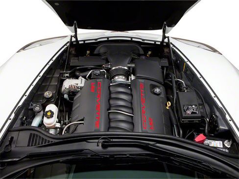 Used 2010 Chevrolet Corvette Grand Sport w/ Preferred Equipment Group RWD image 17