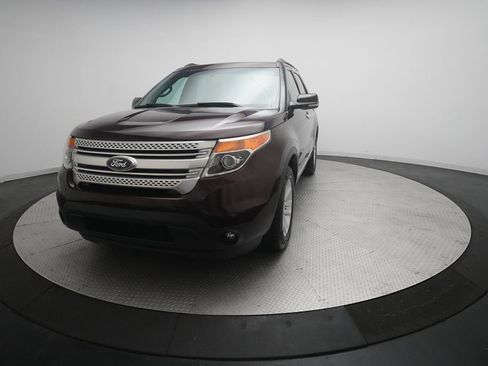 Used 2011 Ford Explorer XLT w/ 202A Rapid Spec Order Code AWD/4WD image 12