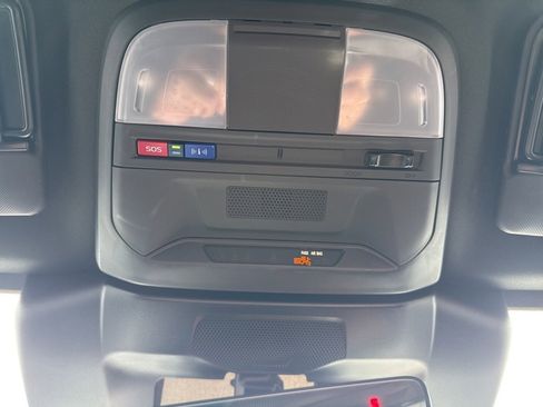 Certified 2025 Subaru Crosstrek 2.5i Sport w/ Crosstrek Mirror Package image 36