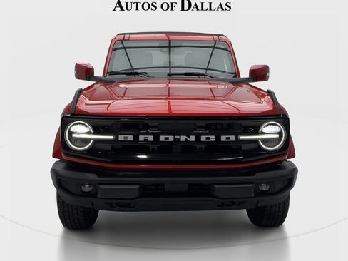 Used 2024 Ford Bronco Outer Banks AWD/4WD image 3