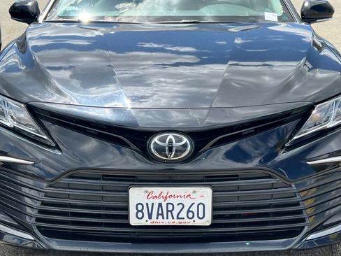 Used 2021 Toyota Camry LE w/ Convenience Package FWD image 12