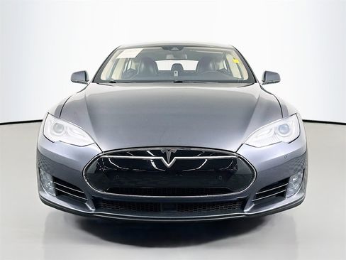 Used 2016 Tesla Model S 70D image 2