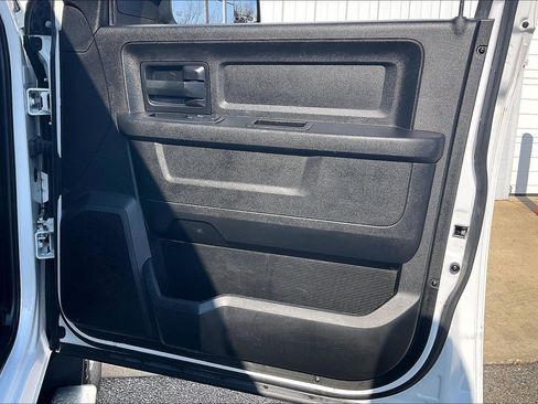 Used 2018 RAM 3500 Tradesman w/ Chrome Appearance Group image 28