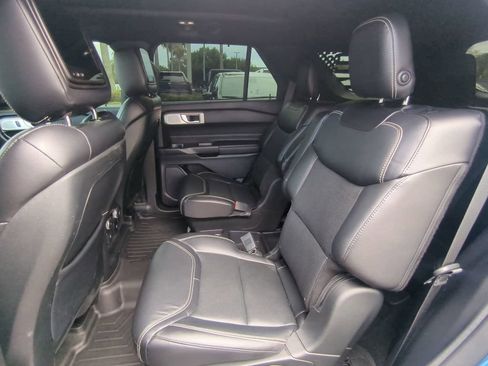 Used 2020 Ford Explorer ST w/ ST High-Performance Pack AWD/4WD image 17