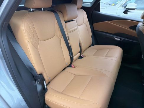 Used 2025 Lexus RX 350 Premium w/ Kick Sensor & Tow Package image 23