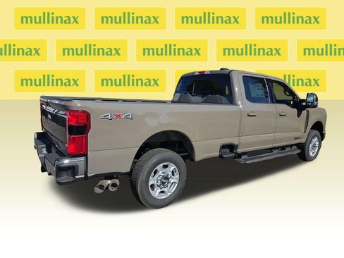 New 2026 Ford F250 XLT w/ XLT Premium Package AWD/4WD image 3