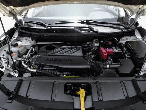 Used 2023 Nissan Rogue SV FWD image 51