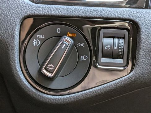 Used 2021 Volkswagen GTI Autobahn image 19