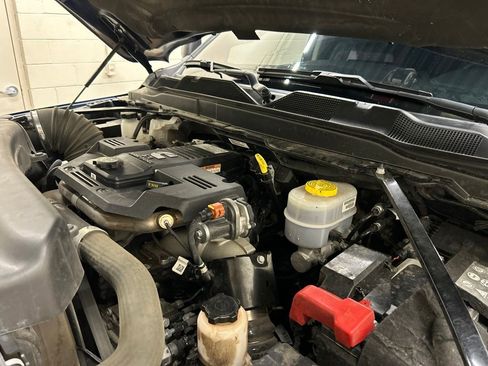 Used 2024 RAM 3500 Laramie AWD/4WD image 26