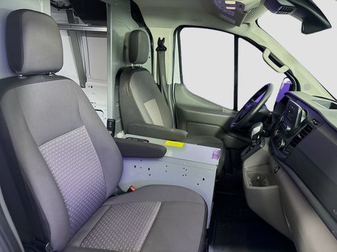 Used 2023 Ford Transit 150 Low Roof RWD image 23