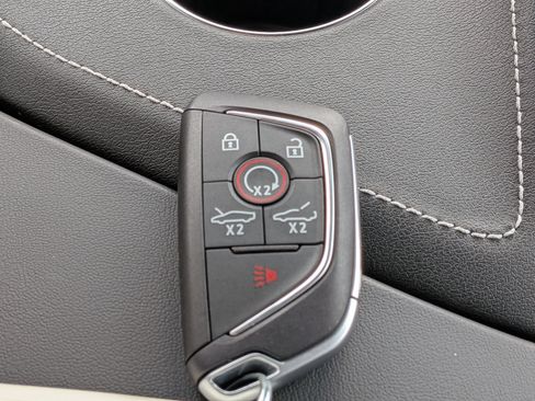 Used 2026 Chevrolet Corvette Stingray Coupe RWD image 30