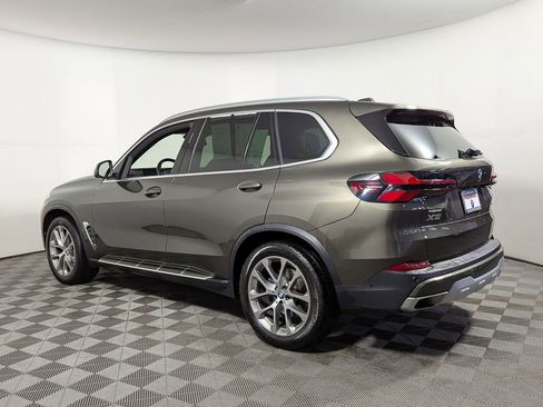 Certified 2024 BMW X5 xDrive40i w/ Premium Package image 3