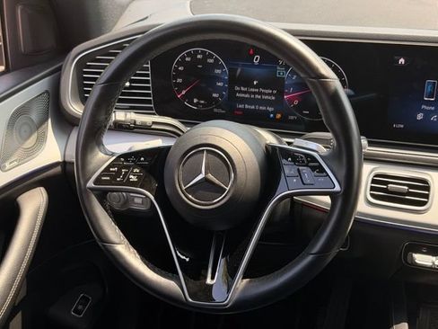 Used 2025 Mercedes-Benz GLE 350 4MATIC image 17