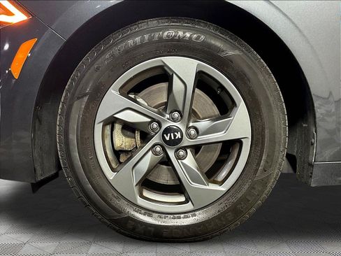 Used 2021 Kia K5 LXS FWD image 32