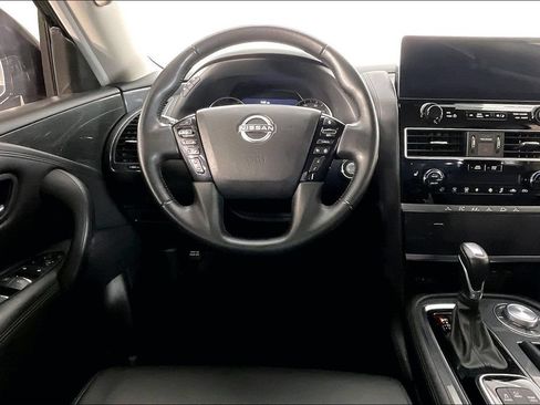 Used 2024 Nissan Armada SV AWD/4WD image 6