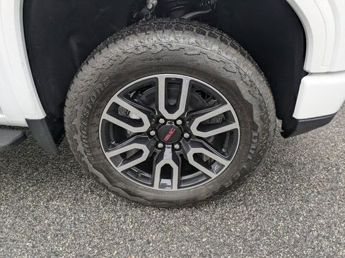 New 2026 GMC Sierra 1500 AT4 w/ AT4 Premium Package image 12