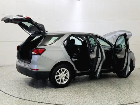 Used 2023 Chevrolet Equinox LS w/ Driver Confidence II Package AWD/4WD image 12
