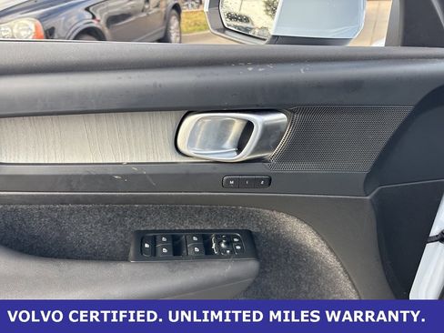Certified 2025 Volvo XC40 B5 Plus image 15