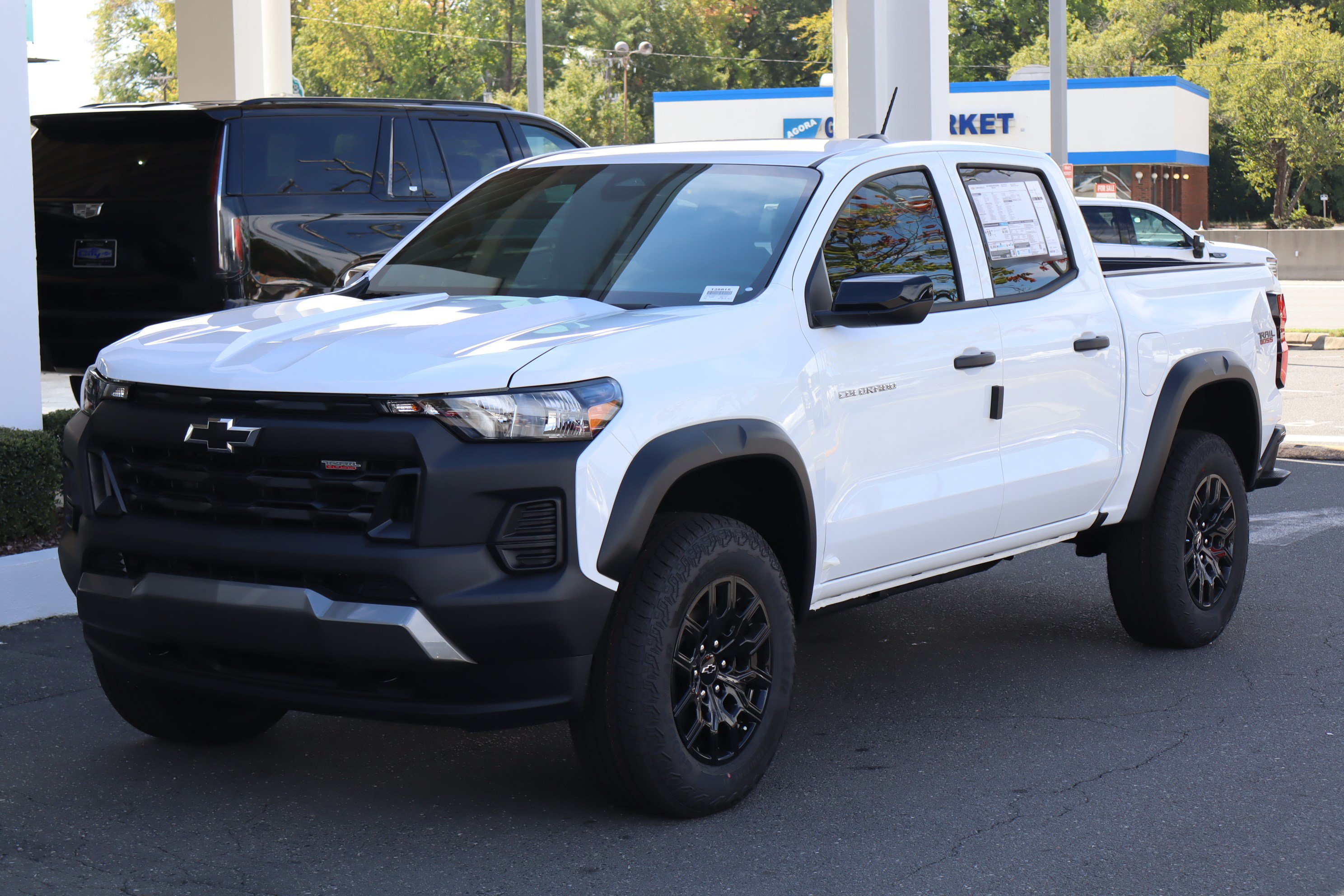 New 2026 Chevrolet Colorado Trail Boss AWD/4WD image 3