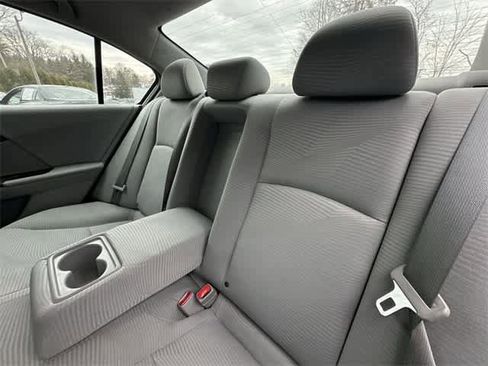 Used 2017 Honda Accord LX image 14
