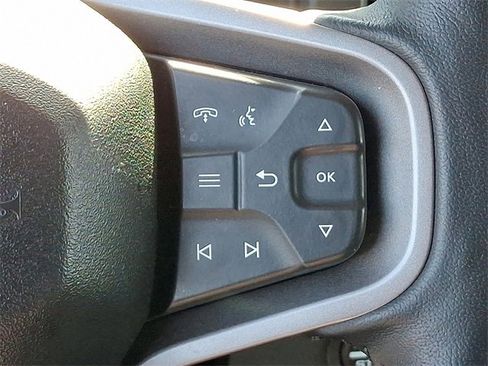 Used 2025 Ford Bronco Badlands image 25