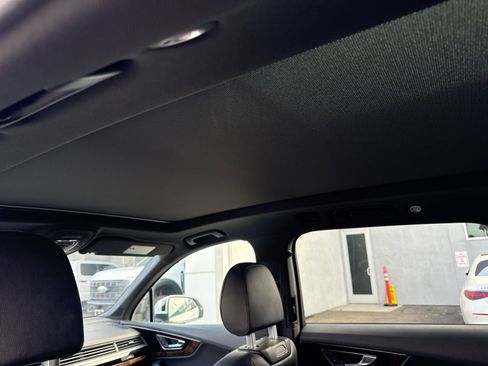 Used 2018 Audi Q7 3.0T Premium Plus image 10