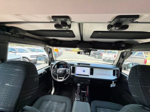 New 2026 Ford Bronco Heritage Edition AWD/4WD image 14