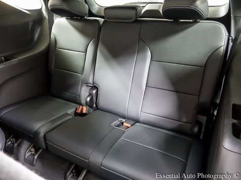 New 2026 Chevrolet Traverse LT w/ Midnight/Sport Edition image 11