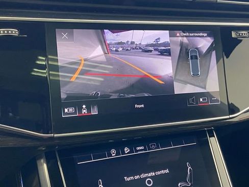 Used 2025 Audi Q7 3.0T Premium Plus image 26