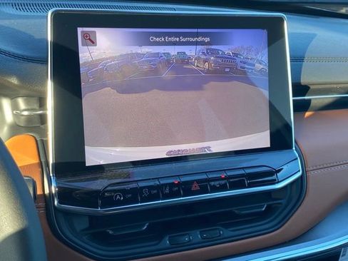 New 2024 Jeep Compass Limited w/ Elite Group image 24