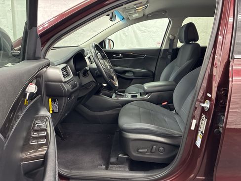 Used 2016 Kia Sorento FWD w/ LX Convenience Package image 11