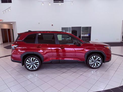 Used 2025 Subaru Forester Touring w/ Protection Package AWD/4WD image 19