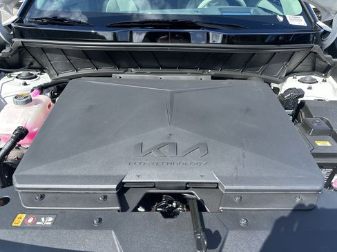 New 2025 Kia Niro Wave w/ Wave Preserve Package FWD image 10