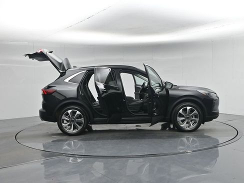 Used 2025 Ford Escape Platinum w/ Premium Technology Package image 5