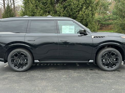 New 2026 INFINITI QX80 4WD w/ Sport Exterior Package image 14