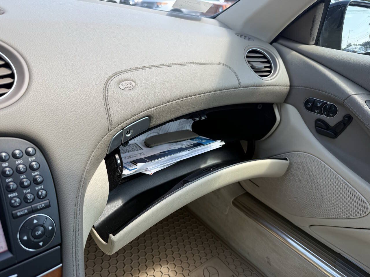 Used 2009 Mercedes-Benz SL 550 image 25