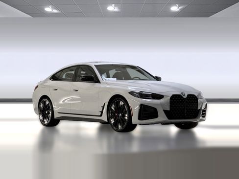 New 2026 BMW 430i w/ M Sport Package image 7