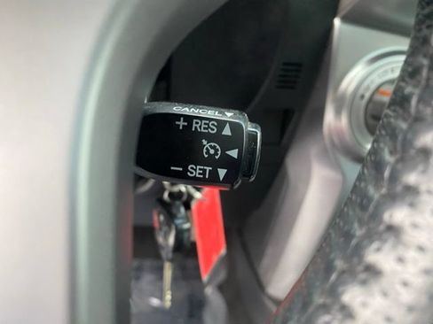Used 2018 Toyota 4Runner SR5 Premium AWD/4WD image 23