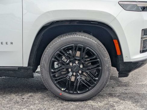 New 2026 Jeep Grand Wagoneer Limited AWD/4WD image 10