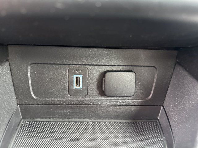 Used 2019 Ford Escape Titanium AWD/4WD image 34