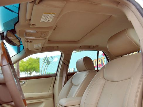 Used 2006 Cadillac DTS Performance FWD image 16