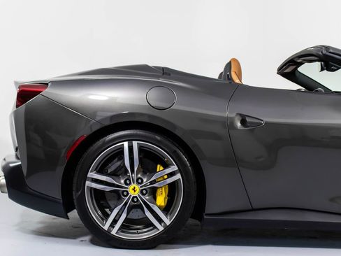 Certified 2019 Ferrari Portofino image 17