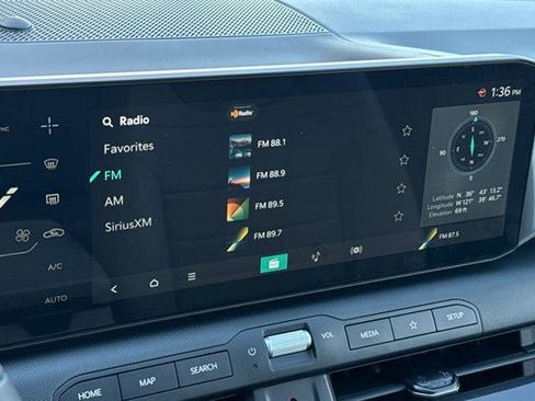 New 2025 Kia K4 EX image 19