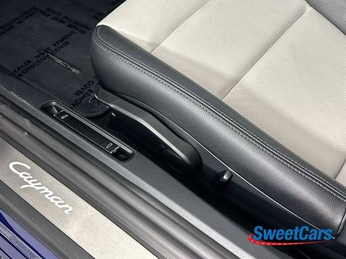 Used 2024 Porsche 718 Cayman image 29