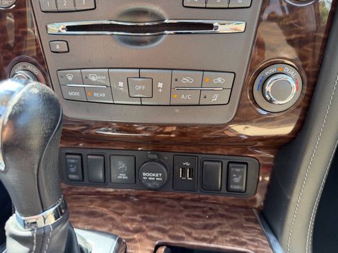 Used 2018 Nissan Armada SL w/ Premium Package RWD image 30