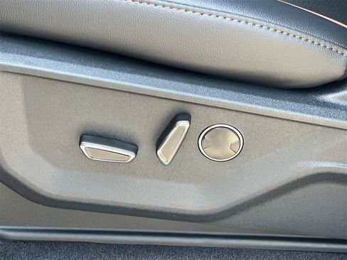 New 2025 Ford F150 Lariat w/ Equipment Group 502A High image 26