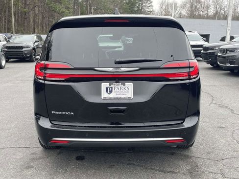 New 2026 Chrysler Pacifica Select image 7